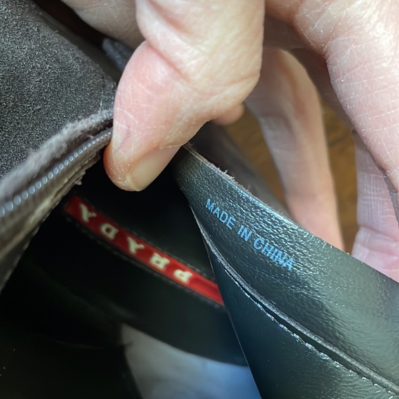 Prada dark brown suede bootie with platform bottom size 36.5 - Authenticated - Picture 12 of 12